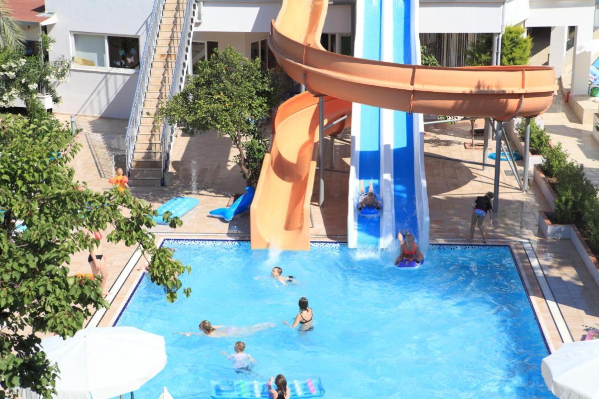 Catty Cats Garden Hotel 시데 외부 사진