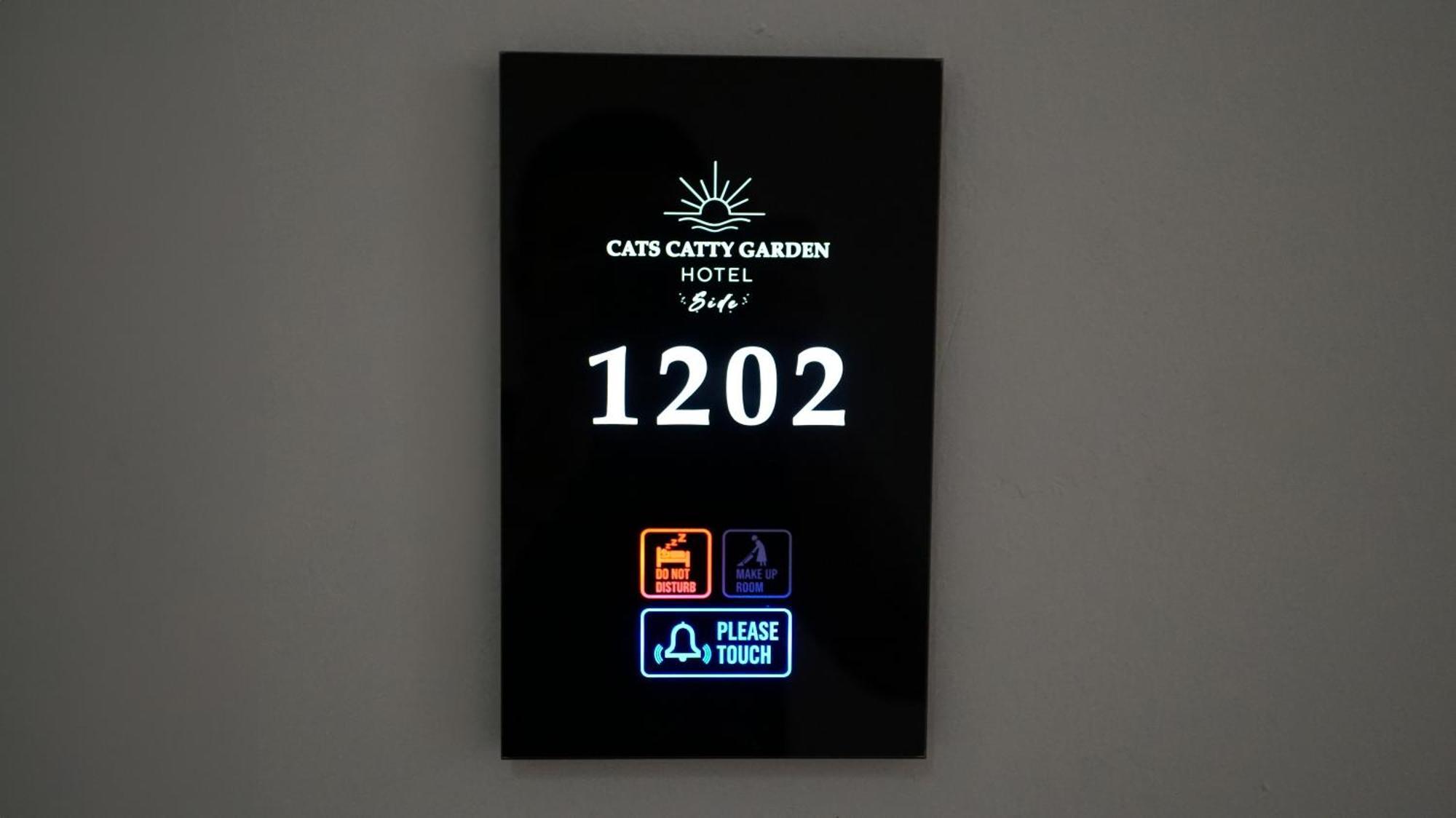 Catty Cats Garden Hotel 시데 외부 사진